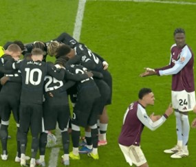 切尔西中场集合喊话惹争议，维拉球员不干了：凭啥在中圈瞎鼓捣？