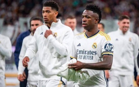 四大皆空！西媒：皇马更衣室裂痕难修复，佛爷需忍痛放弃1巨星