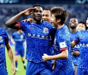 塞超豪门外援中卫确认加盟申花，蒋圣龙赴德甲多特留洋传闻遭俱乐部辟谣